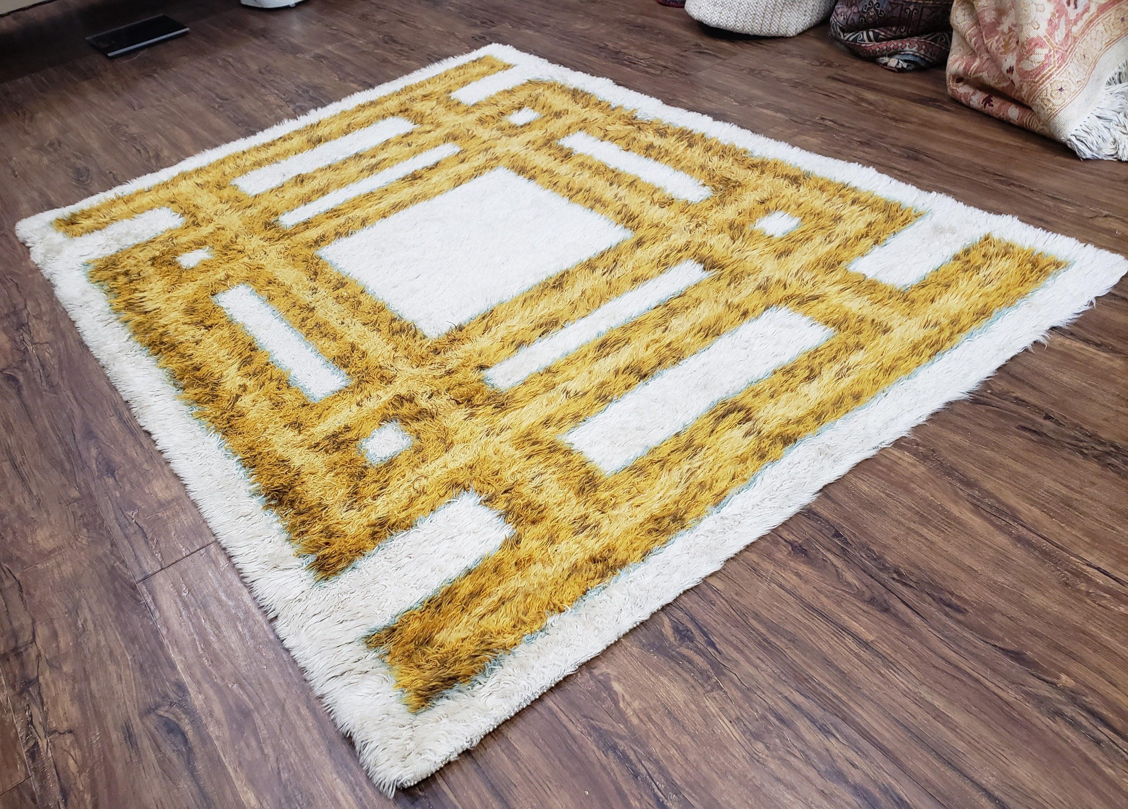 Mid-Century Danish Shag Rug 4.9 x 6.4, Ivory & Gold Vintage Shag Rug, Modern Carpet, Soft Wool High Pile Rug, 1960s Rya Style Contempory Rug - Jewel Rugs