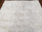 Safavieh Shag Rug 5x8, Pearl White Color, Isaac Mizrachi Shag Collection 5x7 Carpet, High Pile Soft Fluffly Bedroom Rug, Living Room Rug - Jewel Rugs