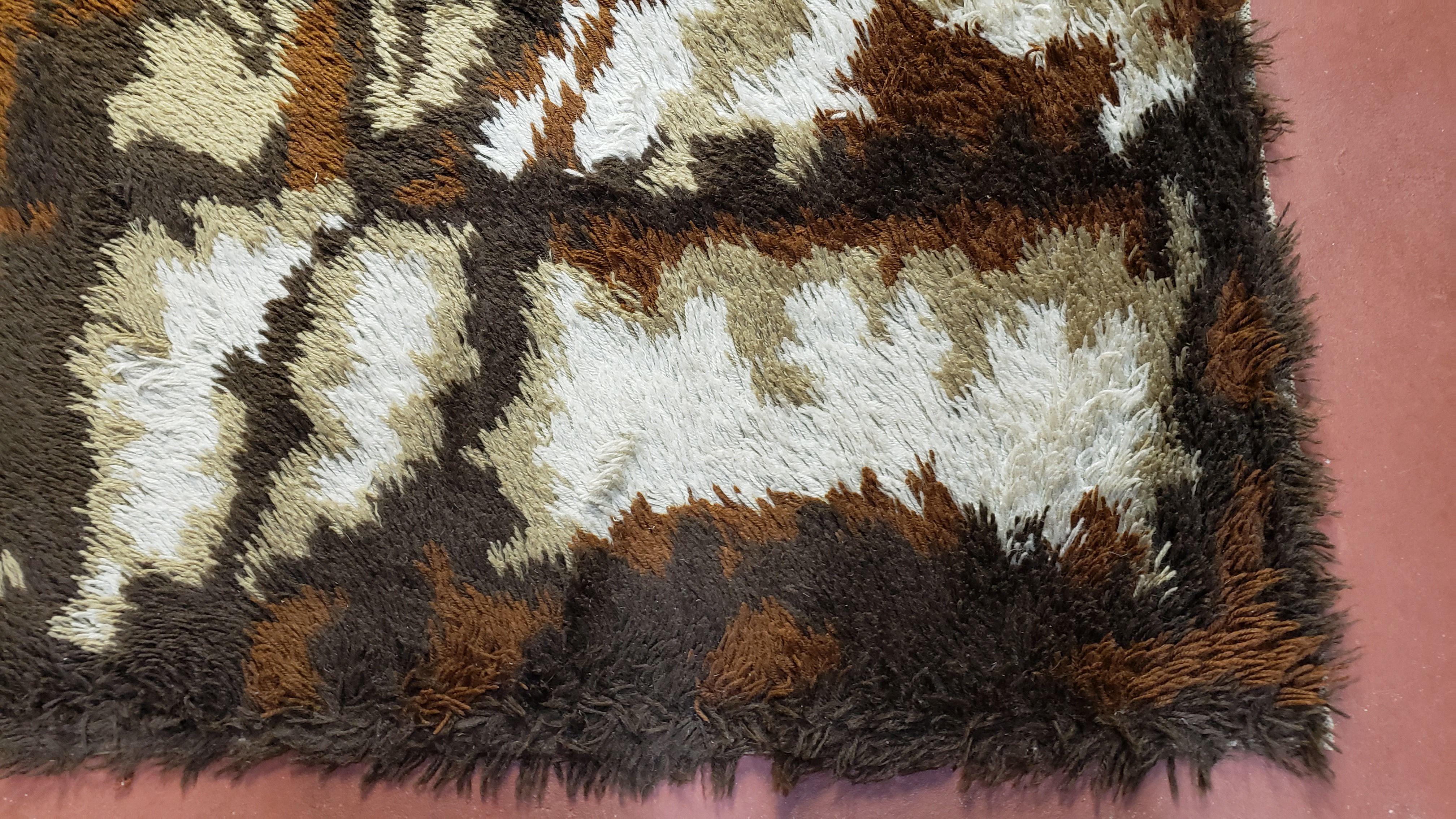 4.7 x 6.7 Rya Rug Danish Mid-Century Shag Rug Modern Abstract 1960s Carpet Brown Cream Tan Beige Area Rug 4x7 5x7 4x6 5x6 - Jewel Rugs