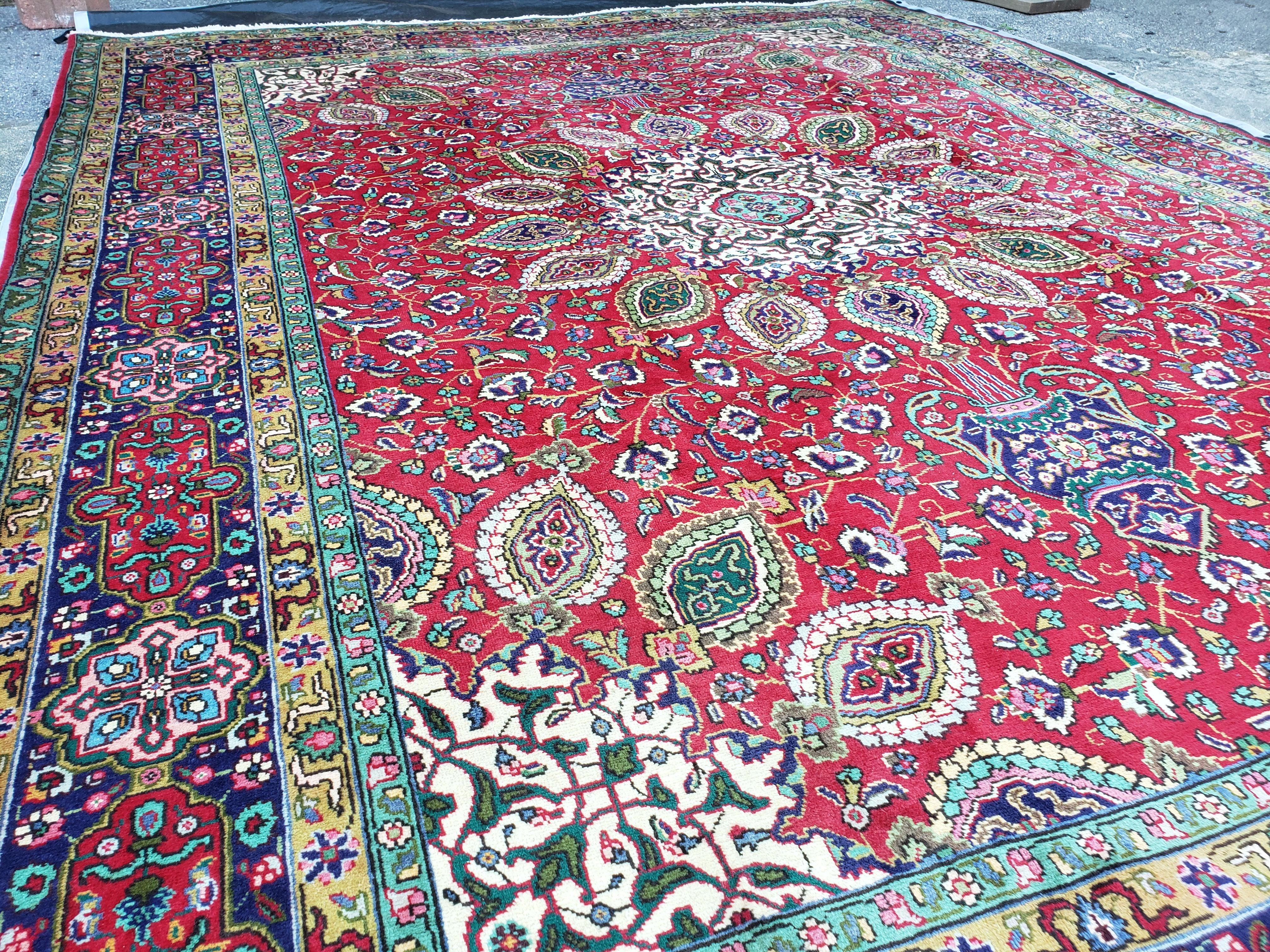 Antique Persian Carpet, Medallion, Mustafi Design, 9'7" x 12' 9" - Jewel Rugs