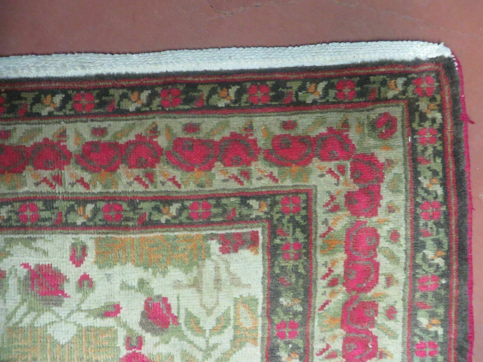 5' X 6' Antique Handmade India Floral Oriental Wool Rug Roses Flowers Traditional Contemporary Design - Jewel Rugs